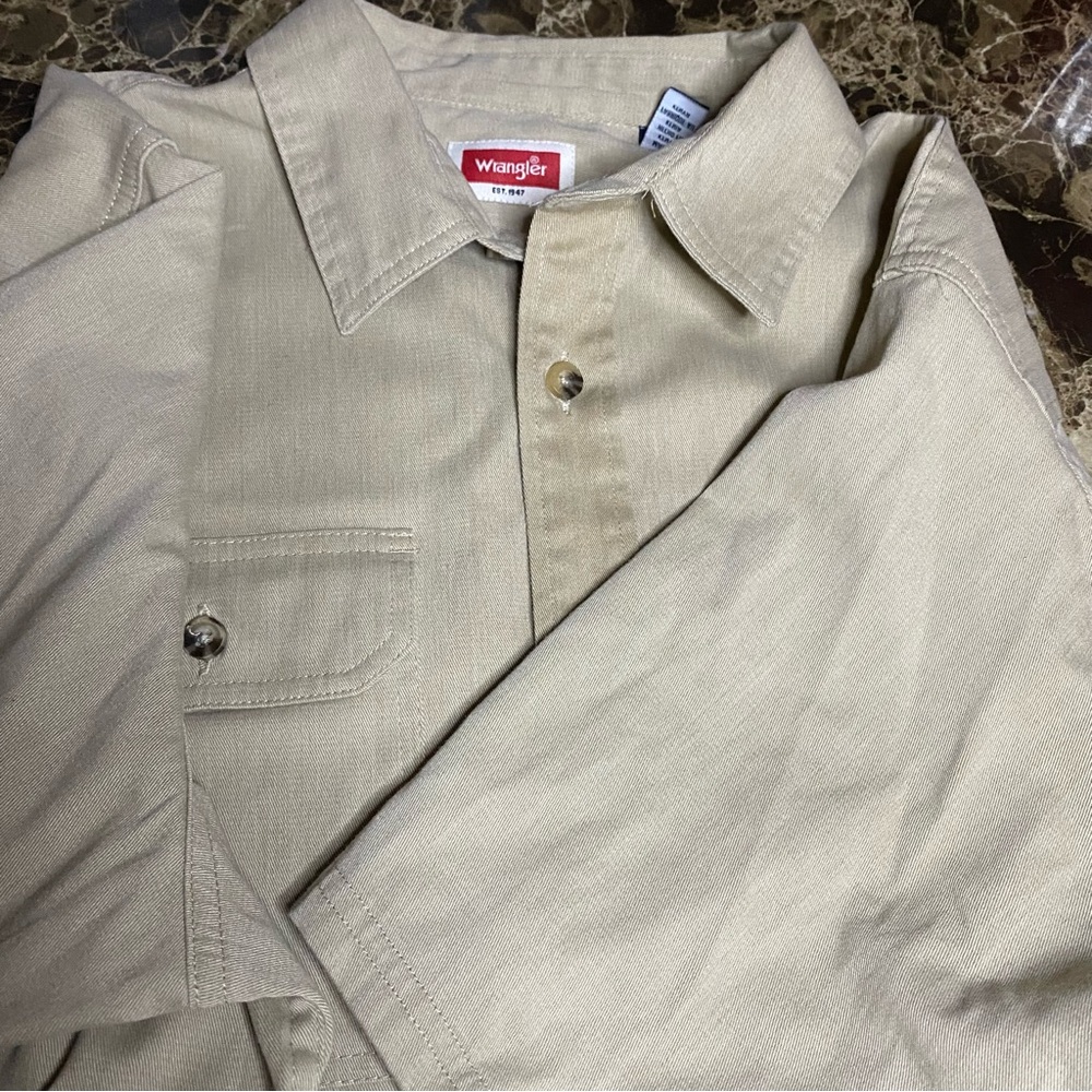 Wrangler size large work shirt